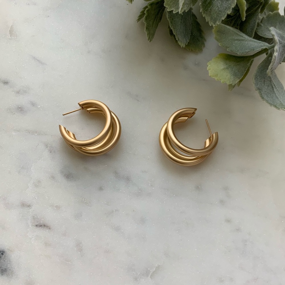 The Wendy - Triple Hoop Hollow Matte Hoops - Picture 5 of 6